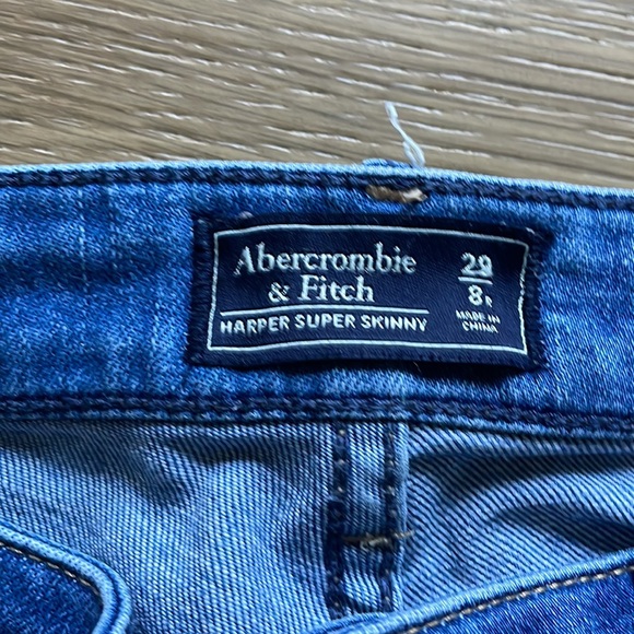 Abercrombie and Fitch super skinny jeans - Picture 3 of 4